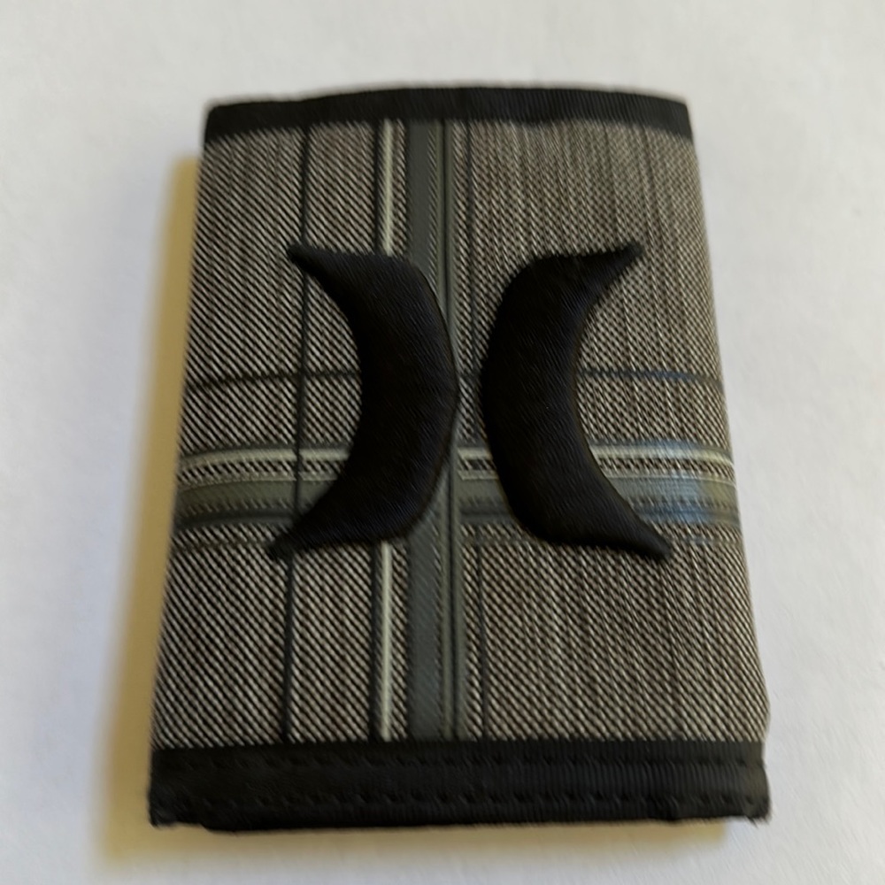 Hurley men’s wallet - Tri-Fold black and grey fabric